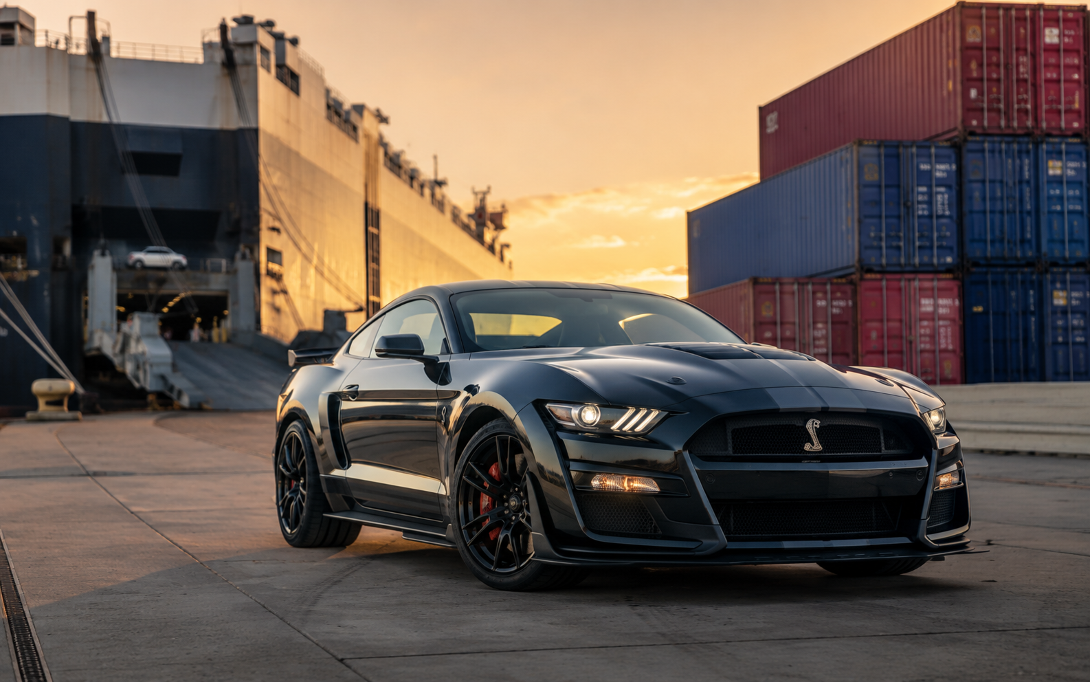 Najpopularniejsze muscle cary z USA — Mustang, Camaro, Challenger